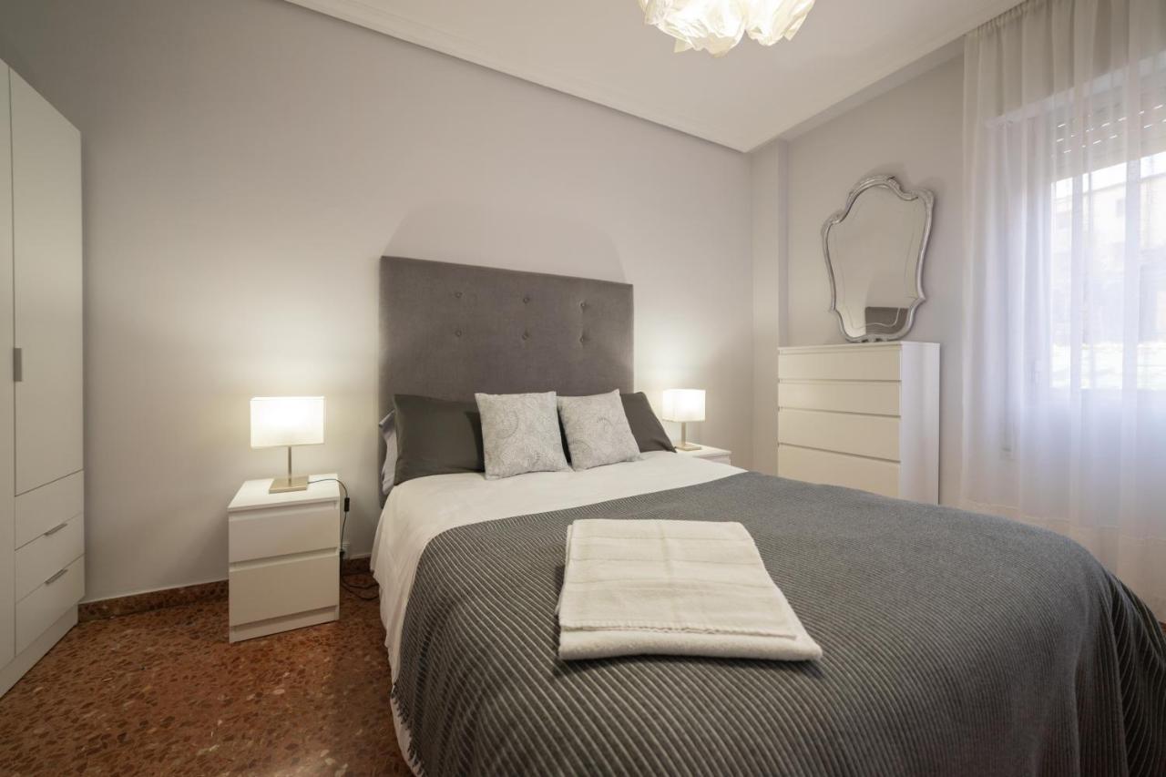 Apartamento Albelda Plaza Albelda De Iregua Exteriör bild
